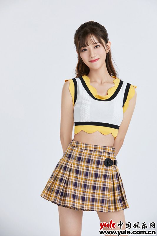 陈意涵Estelle《这！就是灌篮》初登场 身高差萌翻众人