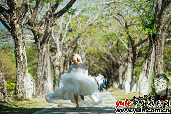 电影《李茶的姑妈》22城首映 观众：开心麻花就从来没有让我失望过