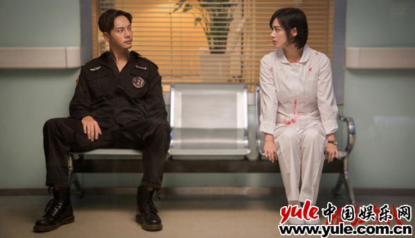 《橙红年代》“光蓉特辑”甜上天 陈伟霆马思纯默契爆表