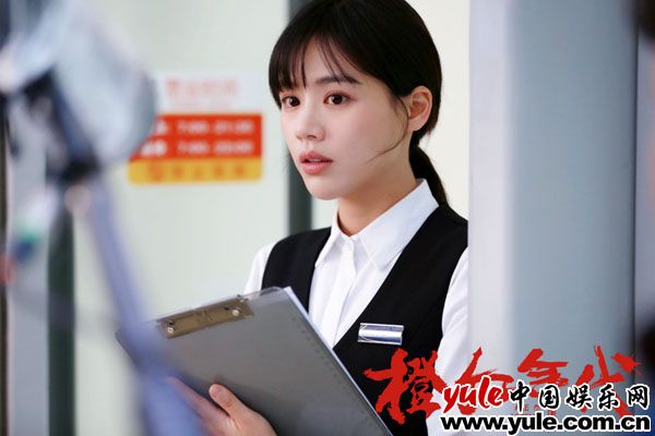 马思纯《橙红年代》结束卧底身份 事业爱情双丰收