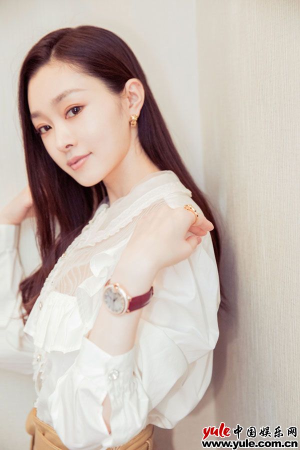 宋轶出席《创业时代》发布会 自曝感情“错综复杂”