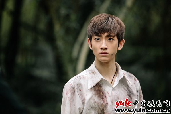 新晋演员杨昊铭《降龙》首播 眼神狠戾获观众好评