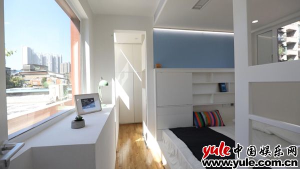 《梦想改造家》第五季挑战逼仄施工环境  助闹市中“被困住的家”走出围城