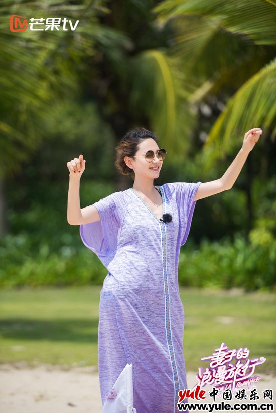 《妻子的浪漫旅行》四对夫妻齐聚三亚 应采儿程莉莎戏精“互怼”