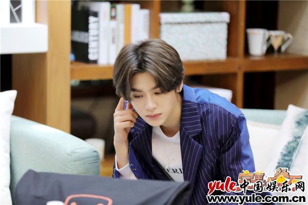 《完美的餐厅》全员探店学习 神秘飞行嘉宾将空降？