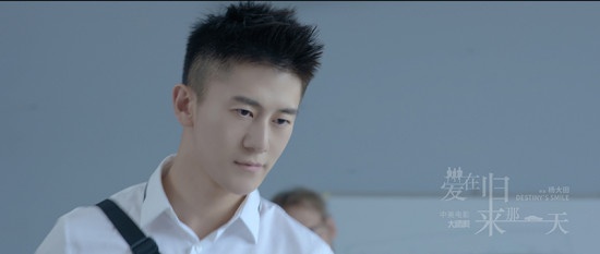 《爱在归来那一天》曝片段 明日上映还原留学生活