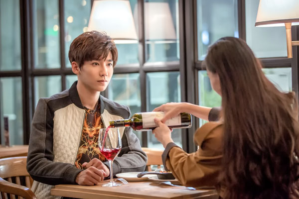 《我的恶魔少爷》终极预告：余心恬倒追贾征宇花样百出