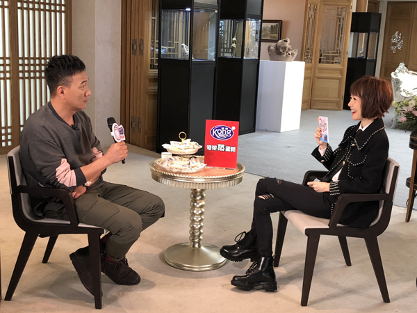 《鲁豫有约一日行》胡军公开一家四口相处之道康康探班为妈妈筹备生日惊喜