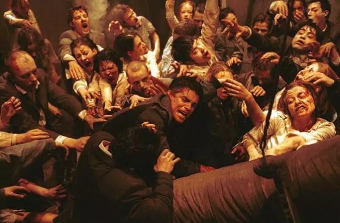 重启版《生化危机》定导演 《鲨海》导演执掌