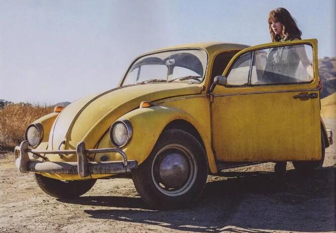 《大黄蜂》发布片段幕后特辑 汽车人炫酷变形