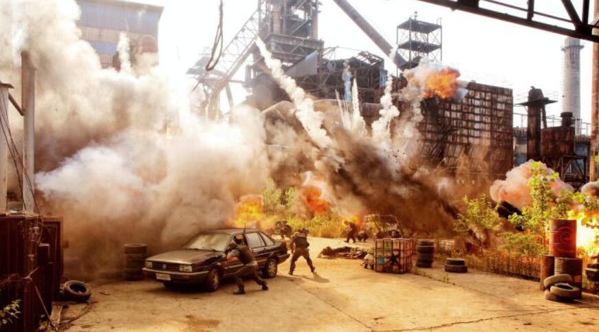 男儿有泪不轻弹 《特种兵归来1：血狼之怒》今日燃情上线