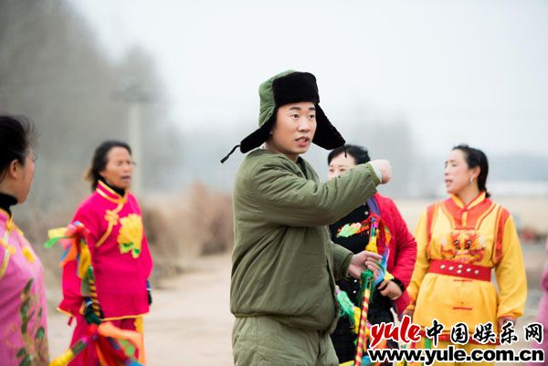 湖南卫视《快乐哆唻咪》杨迪长春解锁花棒秧歌新技能 回顾电影历史挑战一镜到底