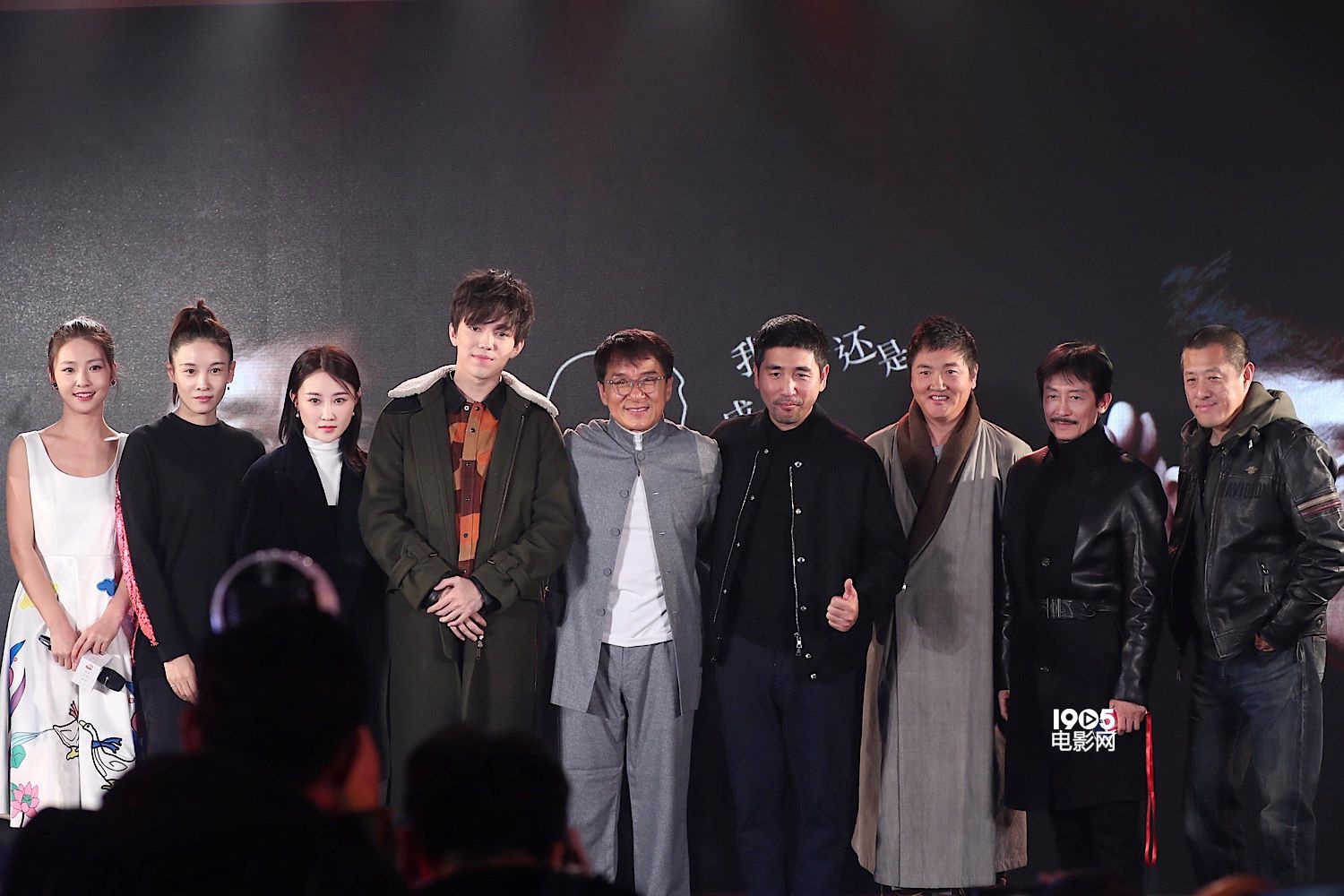 成龙新专辑《我还是成龙》 献歌父母“爱情老了”