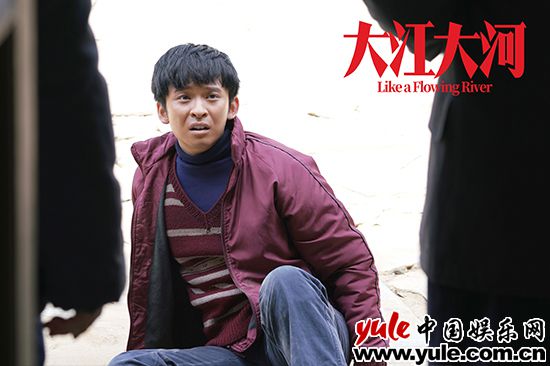 董子健《大江大河》变彩虹屁达人 戏中戏眼神带感受好评