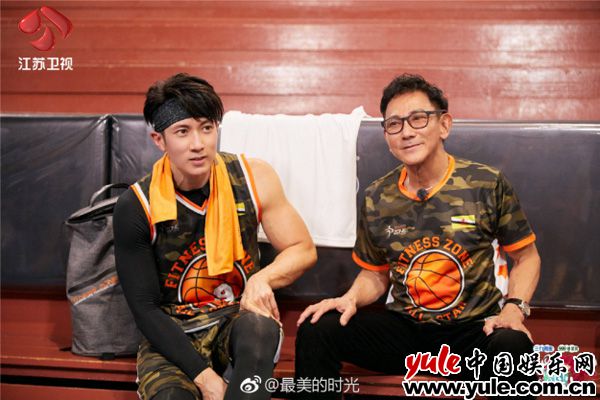 《最美的时光》吴尊父子因爱升级矛盾开启”教科书级吵架“模式