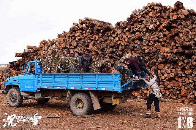 电影《沉默的雪》全国热映中 新派悬疑多重反转
