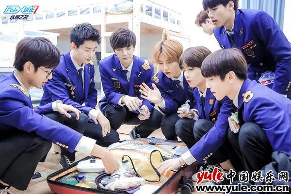 《以团之名》威神V综艺首秀 周艺轩组惨遭“三连创”