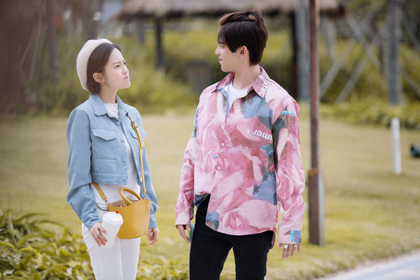 《彗星来了那一夜》符龙飞分饰两角 自己与自己对戏看点足