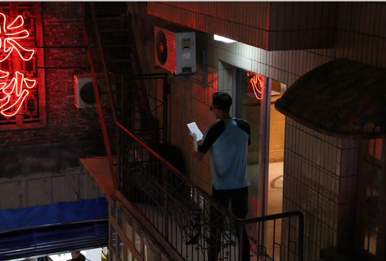 网红运动员要转型？ 张国伟《密室大逃脱》唱嗨歌求“出路”