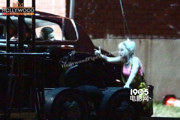 《猛禽小队》曝片场照 小丑女和伊万上演追车戏