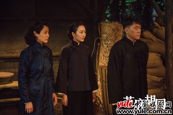 《芝麻胡同》剧情进入白热化  “北京大妞”牧春花命运多舛却刚劲十足