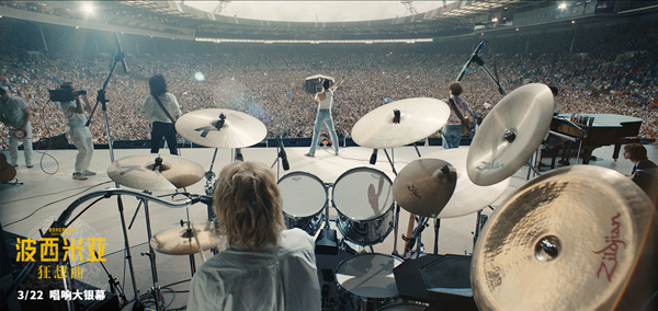 《波西米亚狂想曲》600场点映火爆 大银幕再现传奇全场热泪盈眶