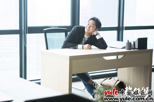 彭昱畅《都挺好》热播 小蒙总“翻车现场”笑点不断 后面还有小蒙总告白明玉