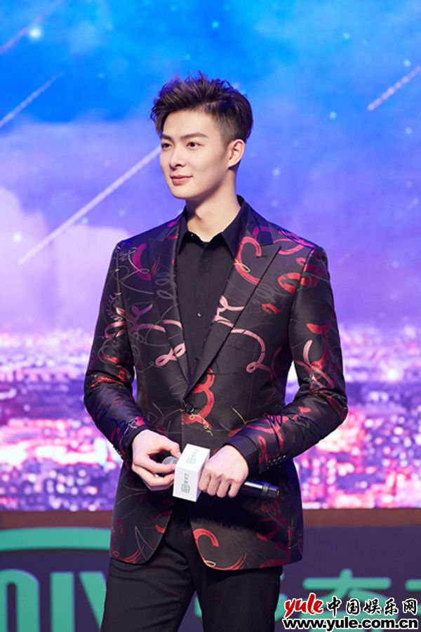 《爱上北斗星男友》热播 张铭恩施展奇妙男友力