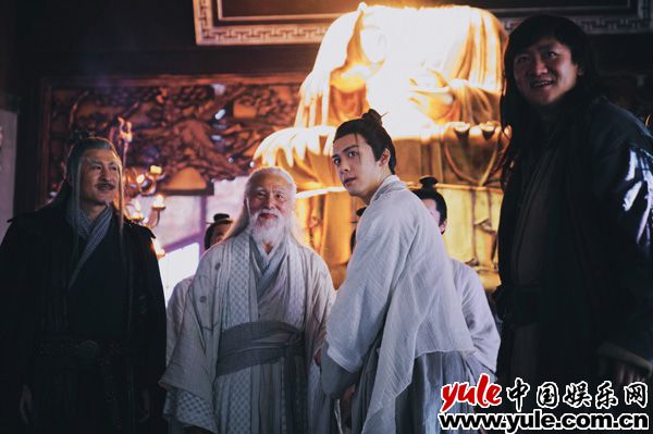 新《倚天》感情戏升温 曾舜晞入戏太深为角色落泪