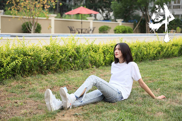 赵宝刚《青春斗》热度升级 郑爽领衔“反套路青春”