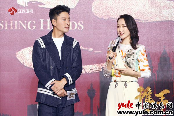 江苏卫视《推手》热播 贾乃亮、王鸥上演“师徒恋”