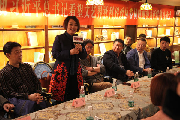 沈阳市电影电视家协会举行影视活动基地揭牌仪式暨院线电影《劫数难逃》首映式