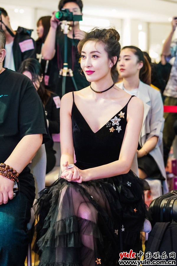 《我的宠物是大象》将映 周知饰霸道总裁引期待