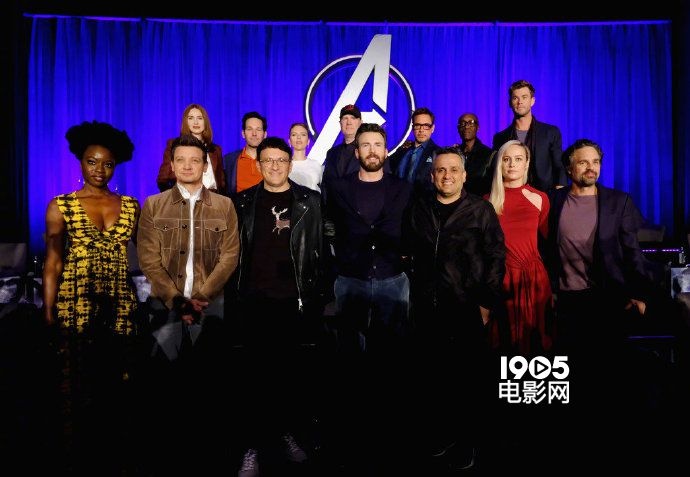 《复联4》全球新闻发布会：为逝去的成员留空位