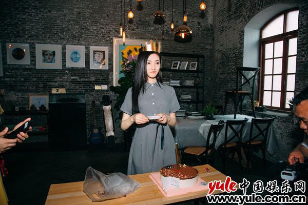 《等等啊我的青春》收官在即 吴骦伊初恋结局成关注热点