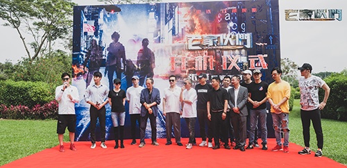 王千源《老家伙们》正式开拍 上演“铁汉柔情”