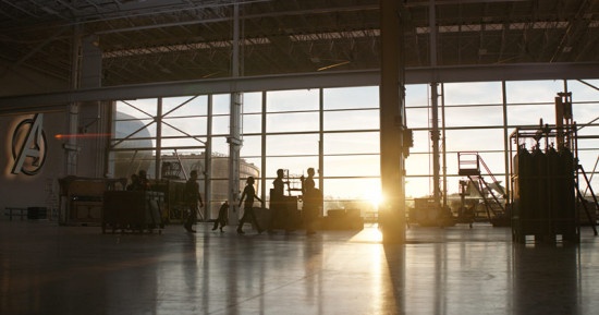 《复仇者联盟4》最新艺术海报曝光 倒影暗藏玄机