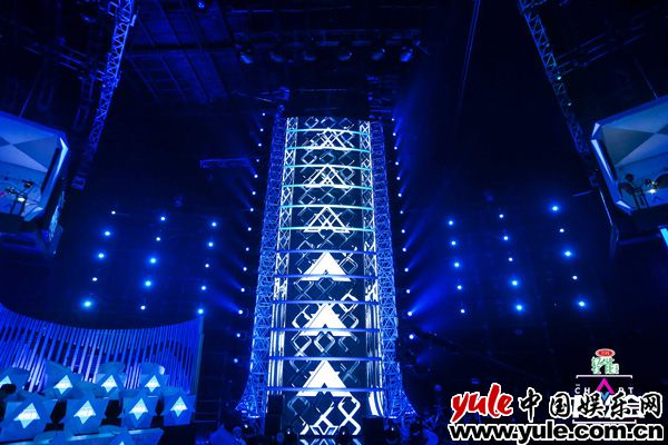 以音乐之约会荣耀之战 《中歌会》不走歌唱类节目寻常路