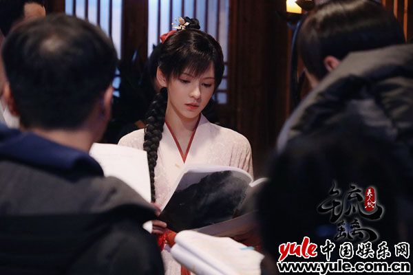 张予曦《琉璃美人煞》造型曝光  古装扮相清新脱俗灵气十足