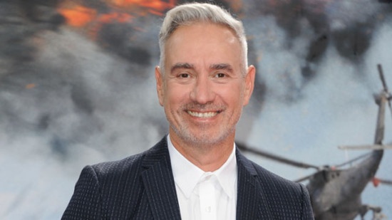 地球又要“遭殃”！艾默里奇将执导《月球坠落》