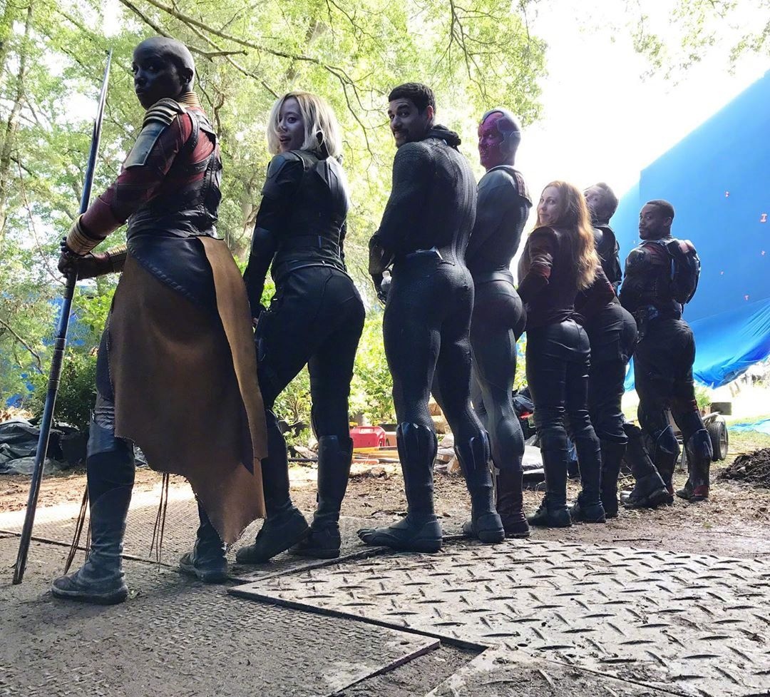 漫威翘臀醒目！《复联3》片场超级英雄替身晒翘臀