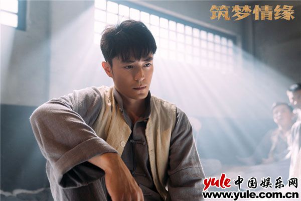 《筑梦情缘》再现虐心时刻 霍建华入狱杨幂“苦等”