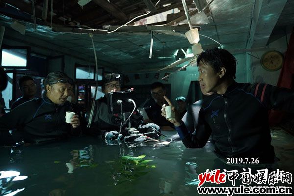 邓超《银河补习班》揭秘超用心剧组汗水与泪水成就演员之路