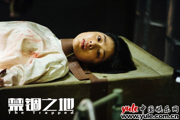 “艾情”王真儿变身“复仇女神”，挑战高难度出演《禁锢之地》