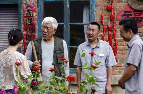 电影《一个都不能落下》热顺利杀青 冯建杰完美演绎治保主任冯杰