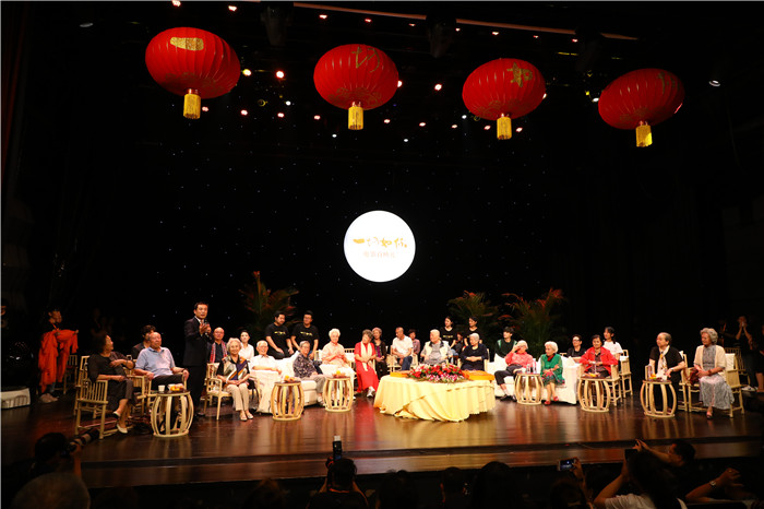 电影《一切如你》观后感言：一场别开生面的家庭聚会.