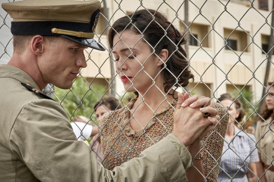 《决战中途岛》曝预告 《独立日》导演再现历史