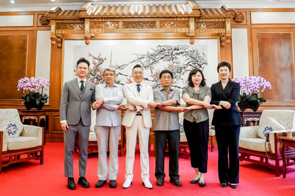 初吻参与投资的院线电影《歌带你回家》定档新闻发布会圆满成功