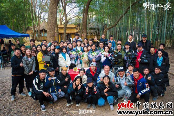 《明月曾照江东寒》顺利杀青 于朦胧邢菲高反差人设重新定义江湖儿女