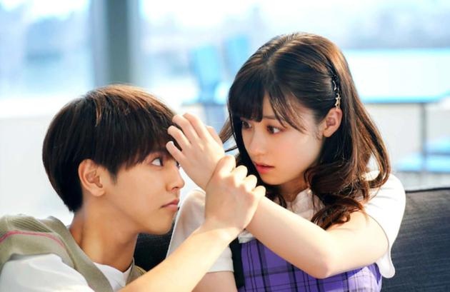 《午夜零时的吻》曝剧照 桥本环奈变身“灰姑娘”